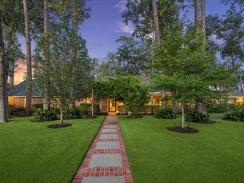 802 Flint River Drive