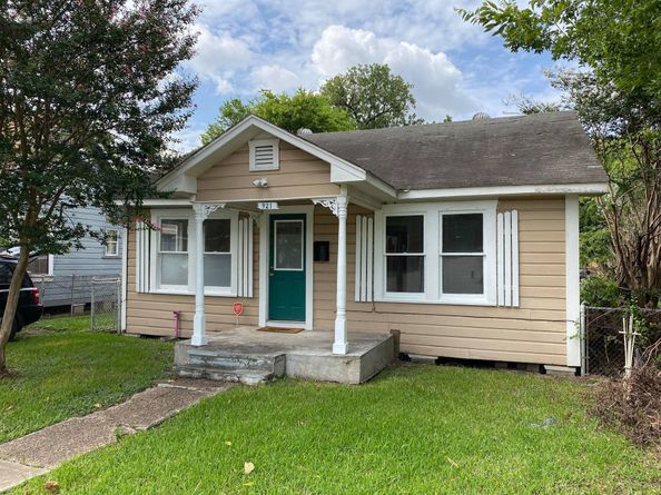 921 Booth Street, Houston TX 77009