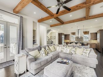 11011 Jardin Des Circle