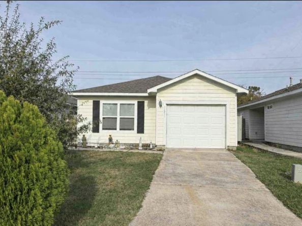 12551 Hammill Path Drive, Houston TX 77066