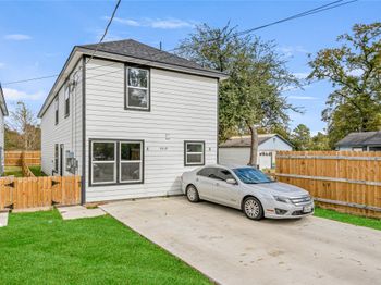 5719 Polly A/B Street