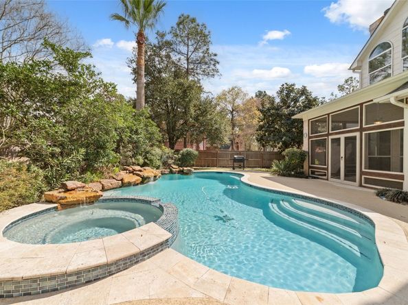 10 E Rock Wing Place, The Woodlands TX 77381