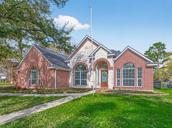 18810 Walden Forest Drive, Humble TX 77346