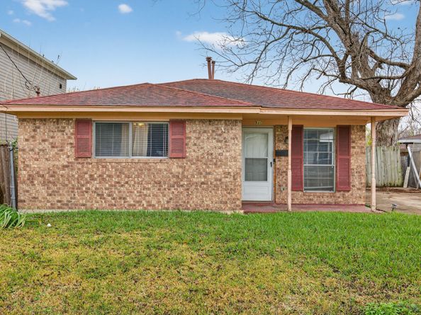 910 Mcleary Street, Houston TX 77020