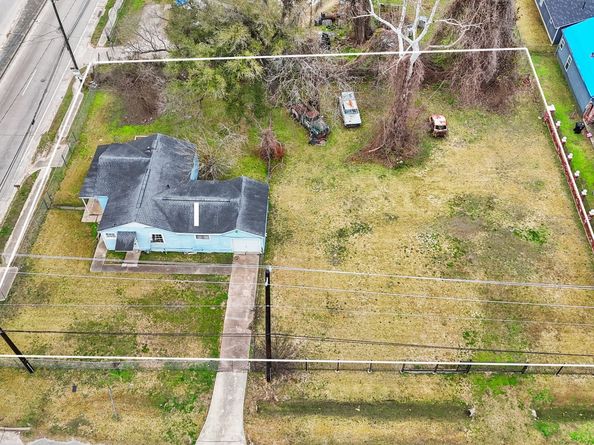 7502 Ley Road, Houston TX 77028