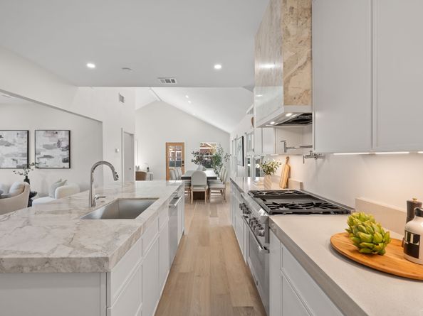 1011 W Cottage Street, Houston TX 77009