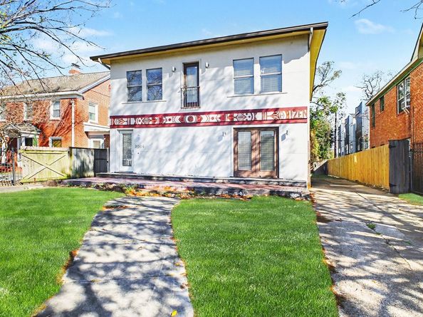 2005 Wentworth Street, Houston TX 77004