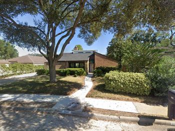 1027 Arrow Hill Road