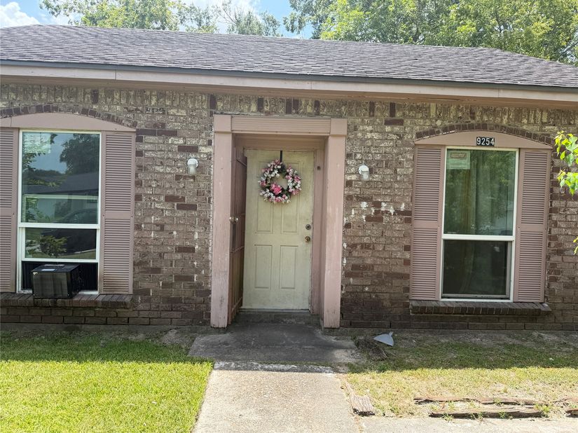 9254 Richland Drive, Houston TX 77078