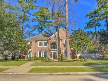 13815 Lakewood Crossing Boulevard