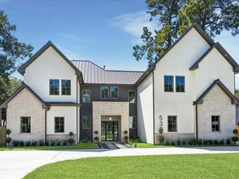 539 W 34th Street