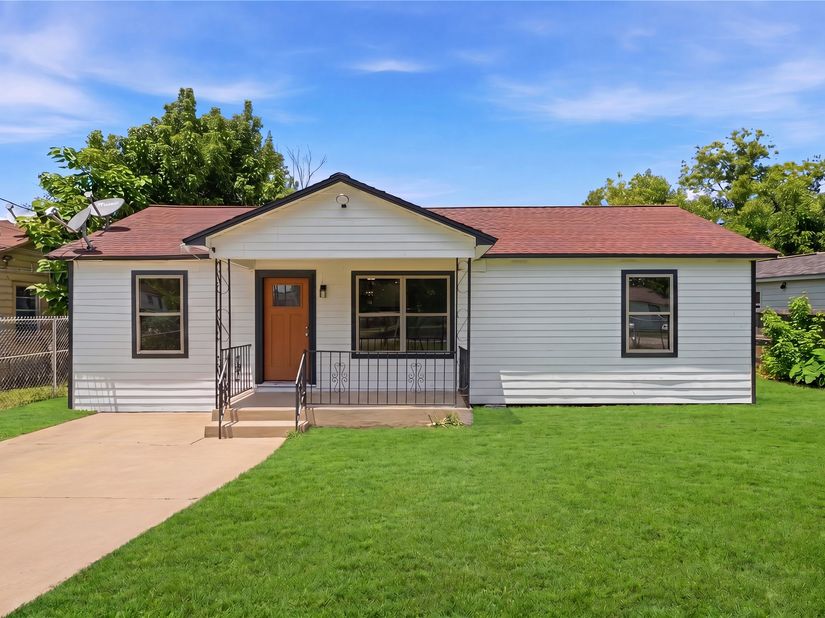 7429 W Knoll Street, Houston TX 77028