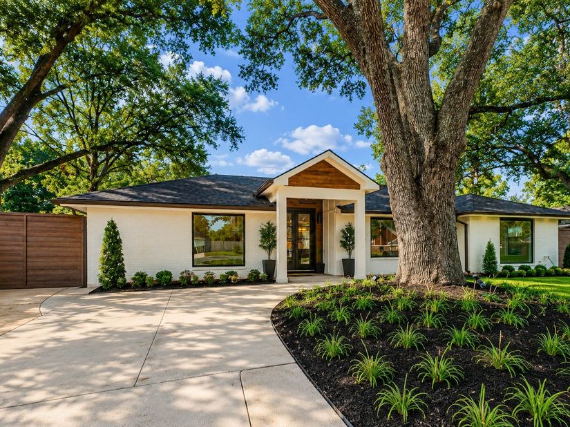 10506 Knoboak Drive, Houston TX 77043