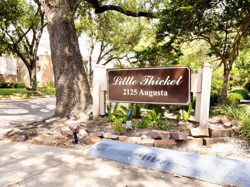 2125 Augusta Drive 1, Houston TX 77057