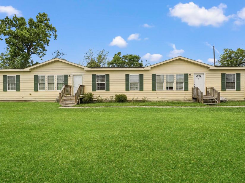 7446 Weyburn Street, Houston TX 77028