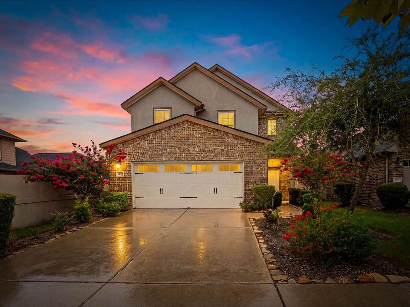 1607 City Pass Ln, Houston TX 77047