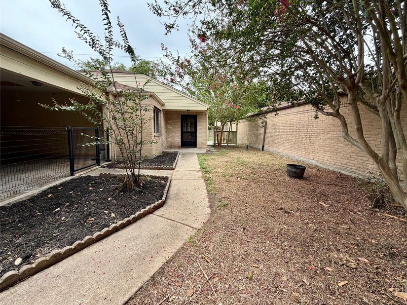 12175 Swords Creek Road, Houston TX 77067