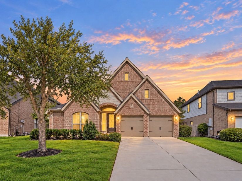 6727 Miller Shadow Lane, Sugar Land TX 77479