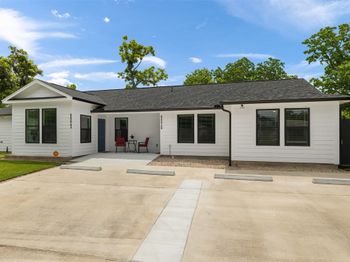 6004 Bois D Arc Street