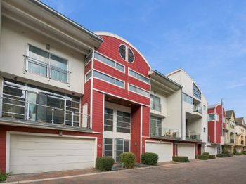 6014 Fairdale Lane