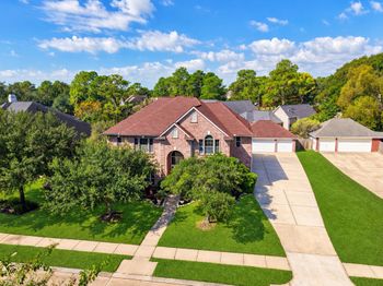 16319 Rolling View Trail