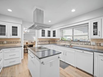 6114 Rollingbrook Drive