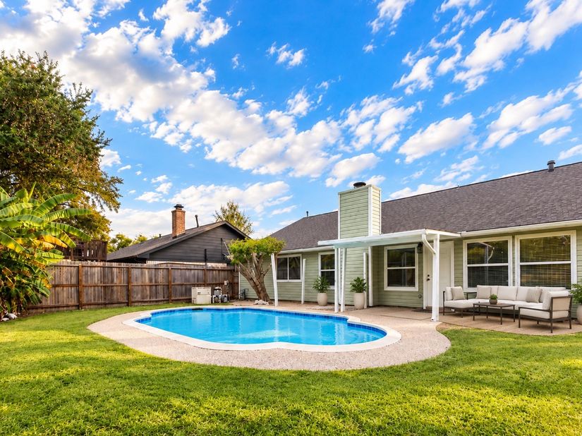 5614 Briarwood Forest Drive, Houston TX 77088