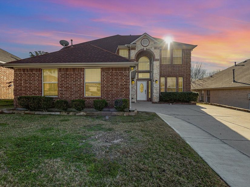 7920 Glenway Drive, Dallas TX 75249