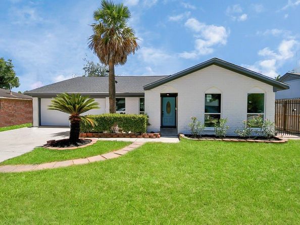 11810 Sagedowne Lane, Houston TX 77089