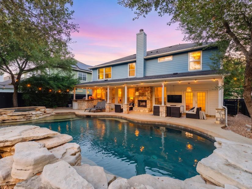 9520 Prescott DR, Austin TX 78749
