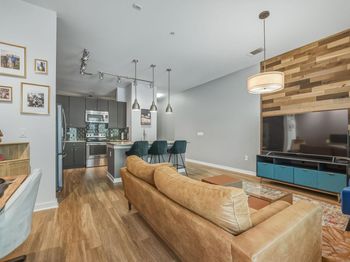 1900 Barton Springs RD
