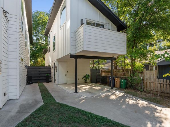 2703 E 3rd ST 2, Austin TX 78702