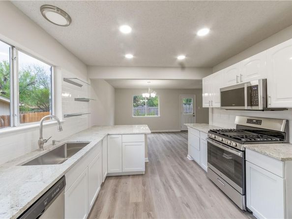 3901 Skipton DR, Austin TX 78727