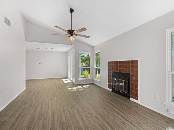 8615 Croydon LOOP, Austin TX 78748