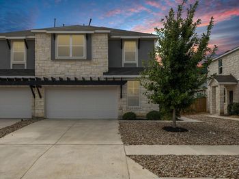 2233 Calvert DR