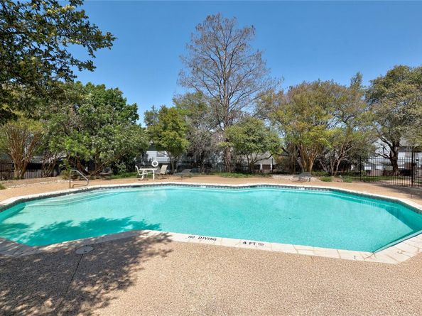 1411 Gracy Farms LN 52, Austin TX 78758