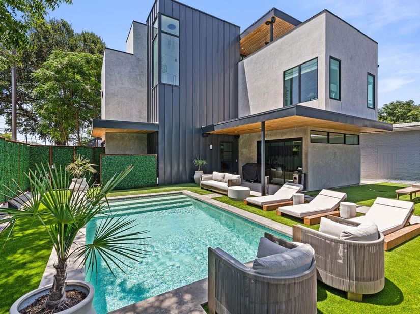 1304 Comal ST, Austin TX 78702