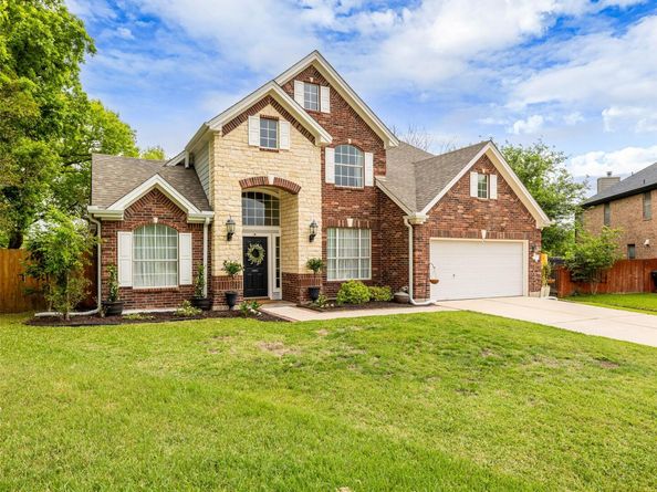 300 N Carriage Hills DR, Georgetown TX 78626