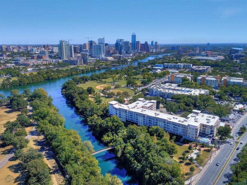 1900 Barton Springs RD 5031, Austin TX 78704