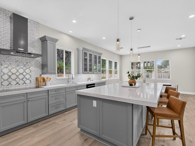 13201 Mansfield DR, Austin TX 78732