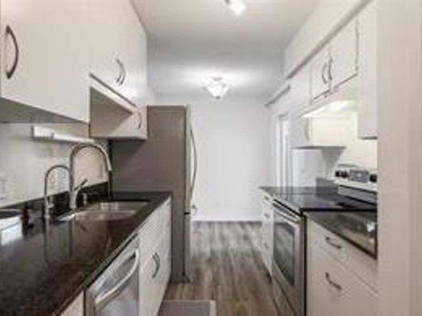 6910 Hart LN 605, Austin TX 78731