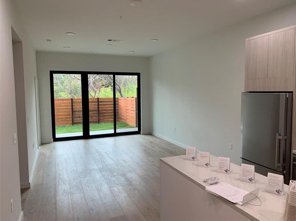 2209 S 1st ST 113, Austin TX 78704