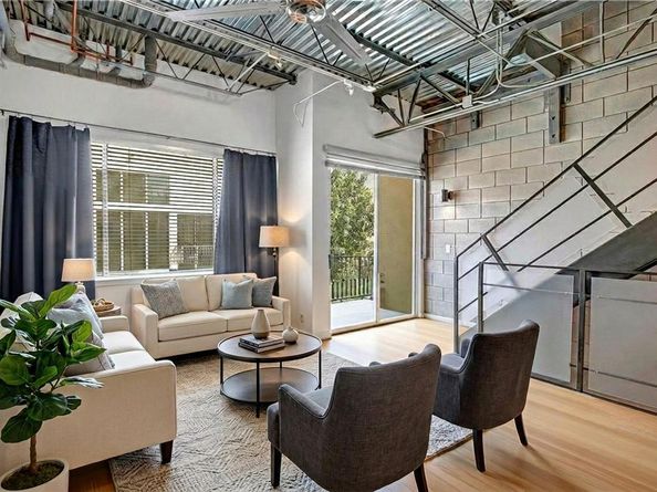 4801 S Congress Ave B2, Austin TX 78745