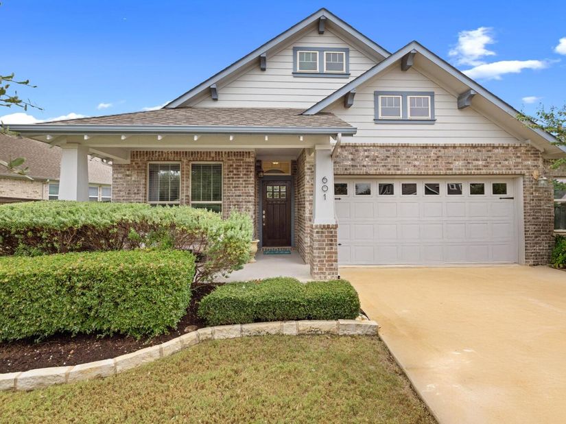 601 Smilser LN, Leander TX 78641