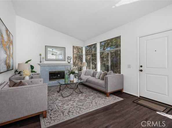 19431 Rue De Valore, Lake Forest (el Toro) CA 92610