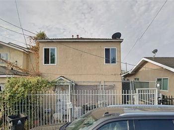 1462 E 98th