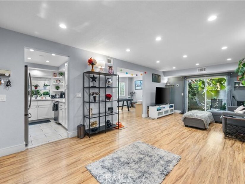 4146 E Mendez 127, Long Beach CA 90815