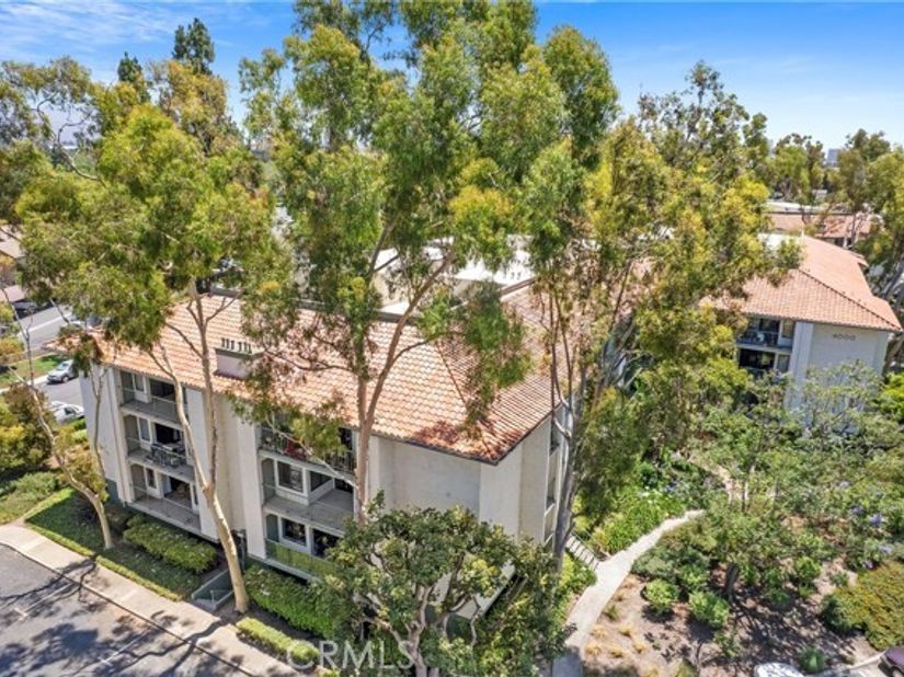 4206 Apricot 4206, Irvine CA 92618