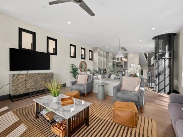 907 S Tremont Street, Oceanside CA 92054