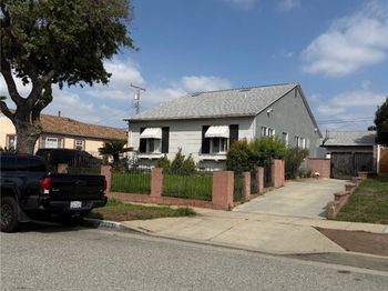 2423 W 118th
